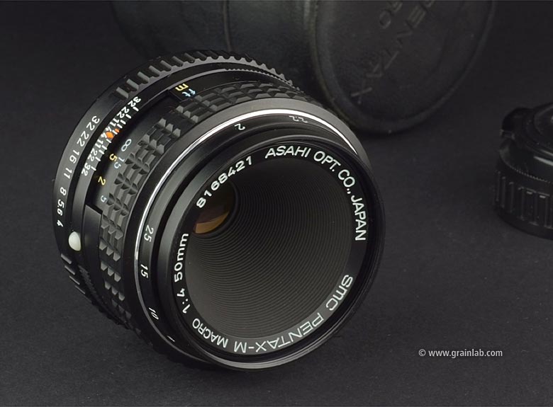 Datei:Pentax-M 50 4 Grainlab 1.jpg