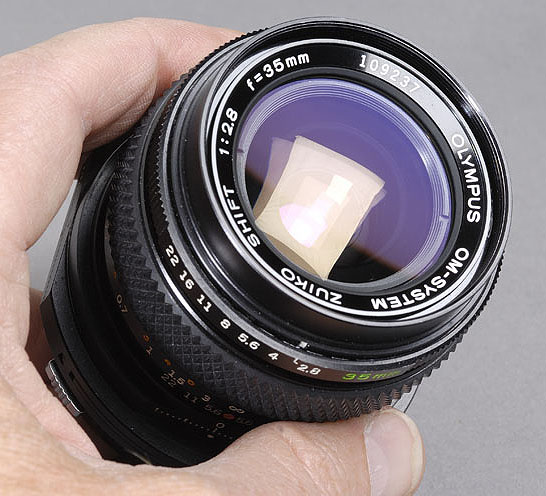 Datei:35 2.8 Ron 2.jpg