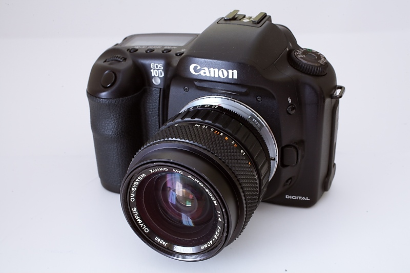 Datei:Zuiko 24-40 4 Yates 8.jpg