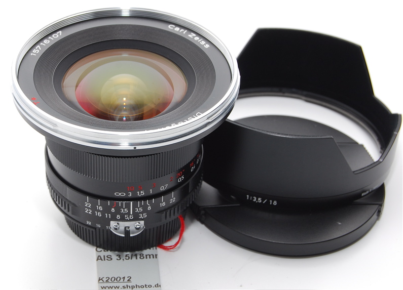 Datei:CZ-Distagon ZF 18 3.5 Arsenal.jpg