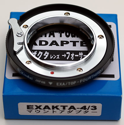 Datei:Kindai-FourThirds-Exakta.jpg
