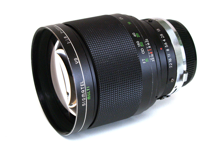 Datei:Sigmatel YS 135 1.8 3rdpartylens-om.jpg