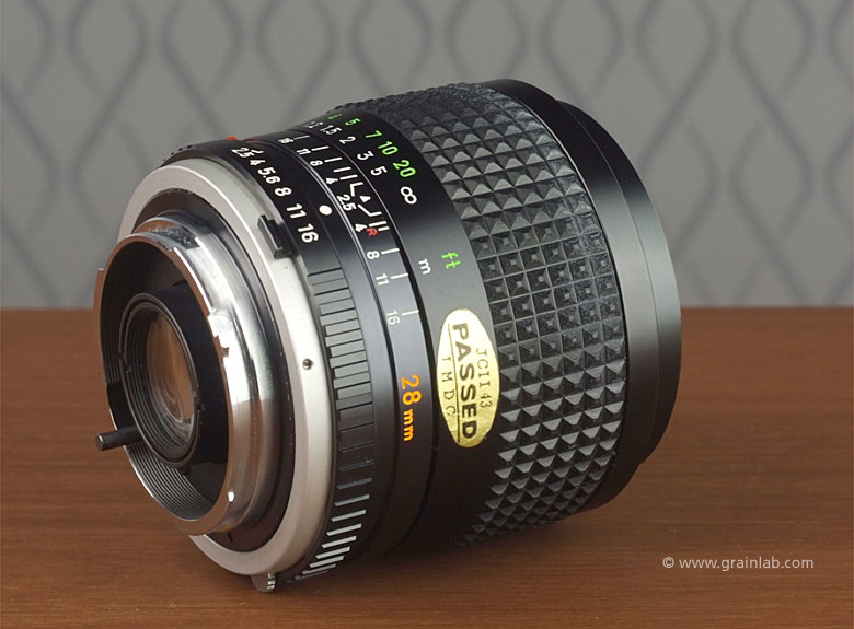 Datei:Minolta MC 28 2.5 Grainlab 2.jpg