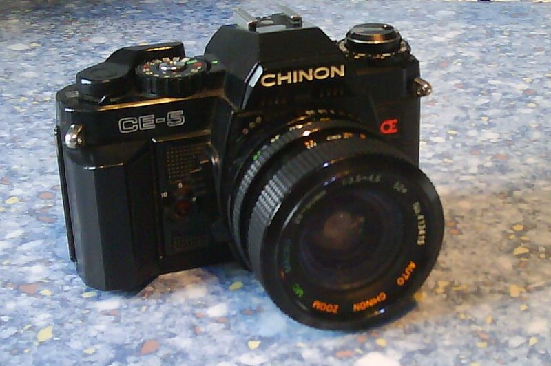 Datei:800px-Chinon CE-5 SLR Camera.jpg