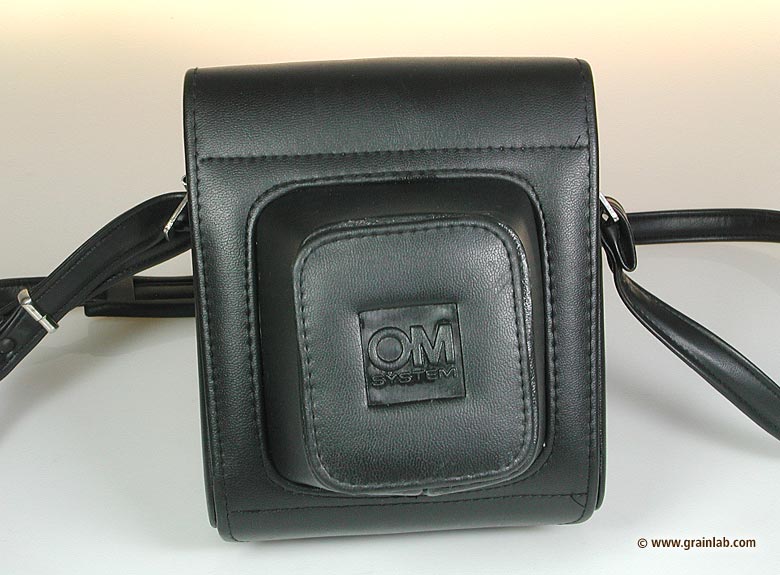 Datei:OM-Tasche Winder Grainlab 1.jpg