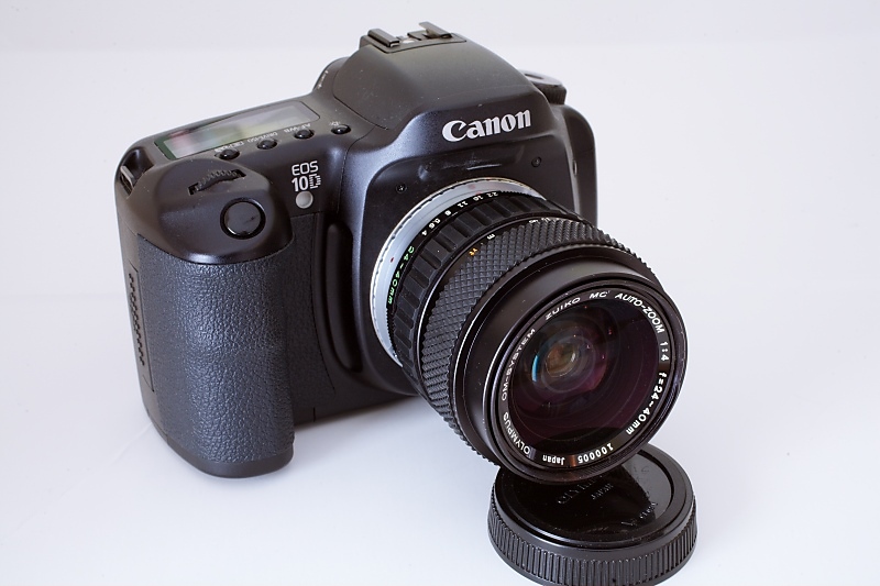 Datei:Zuiko 24-40 4 Yates 10.jpg