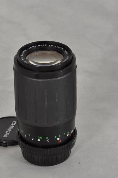 Datei:Chinon 70-210 4.5-5.6 TeamFoto.jpg