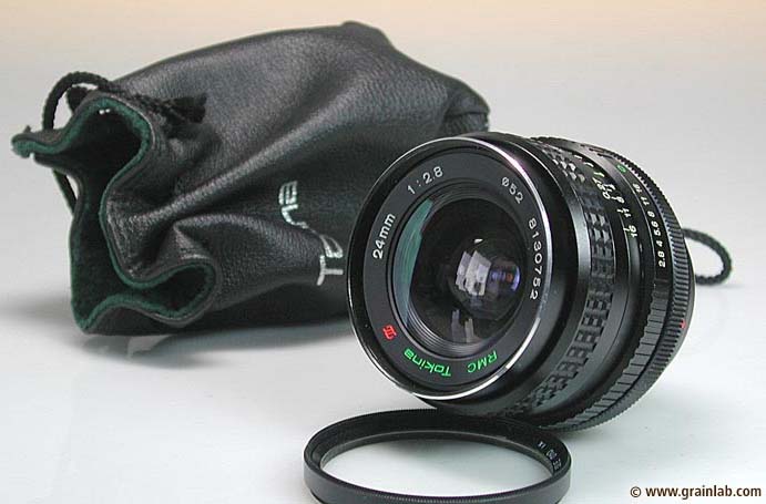 Datei:Tokina 24 2.8 Grainlab.jpg