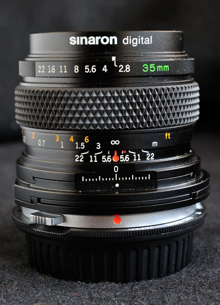 Datei:Sinaron-Shift 35mm DIGLLOYD.jpg