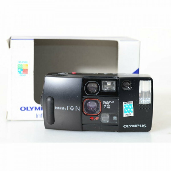 Datei:Infinity Twin Team-Foto 1.jpg