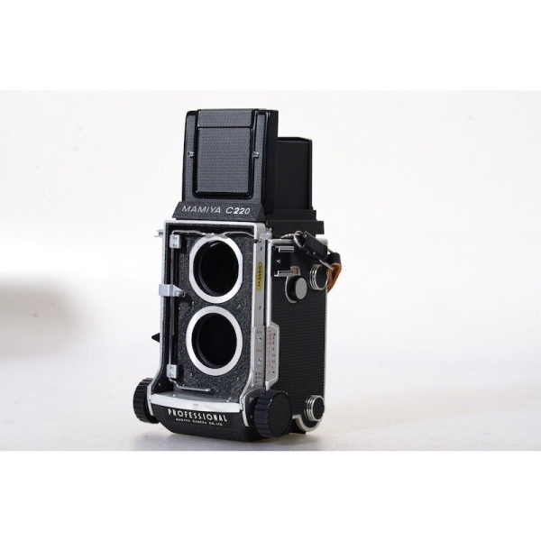 Datei:Mamiya C220 TeamFoto 1.jpg