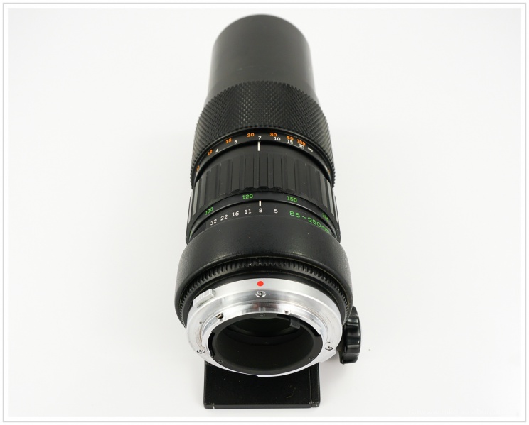 Datei:Zuiko 85-250 Niko 5.jpg