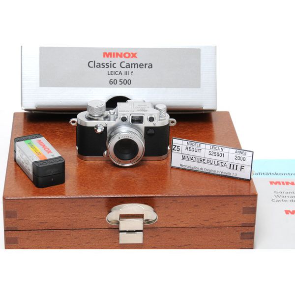 Datei:Minox Leica IIIf Arsenal 1.jpg