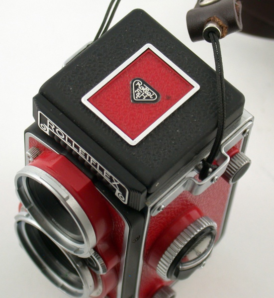 Datei:Rolleiflex MiniDigi AF 5.0 rot Brell 3.jpg