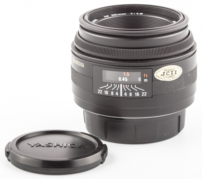 Datei:Yashica AF 1.8 50 Arsenal.jpg