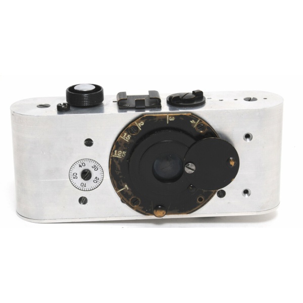 Datei:Leica Null Replica Arsenal 1.jpg