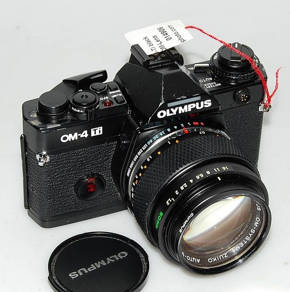 Datei:50mm 1.2 Arsenal 1.jpg