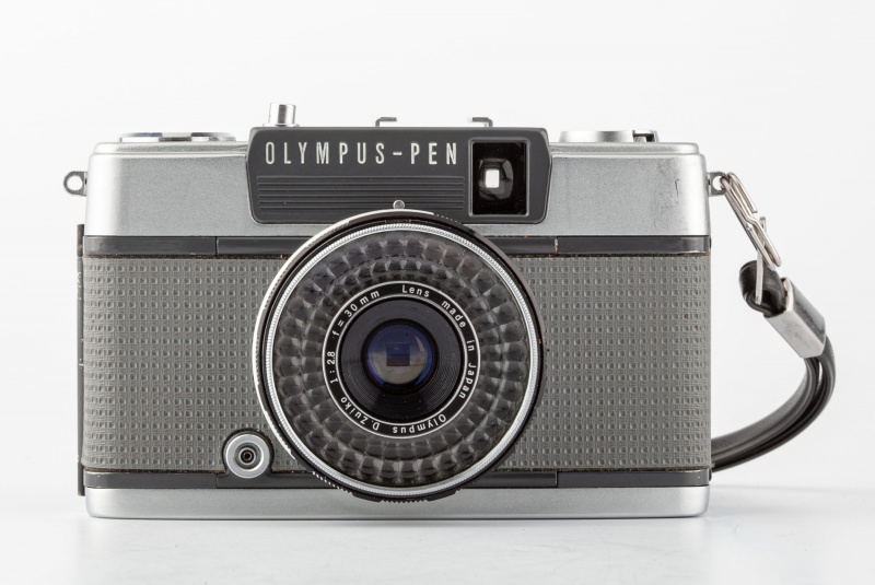 Datei:Olympus PEN EES-2 Arsenal 1.jpg