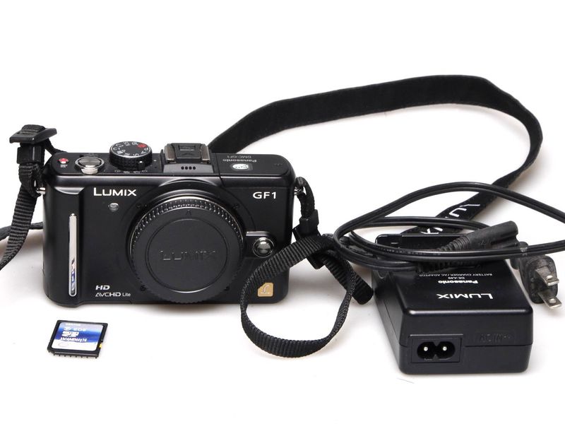 Datei:Lumix DMC-GF1 camerafoxx 1.jpg