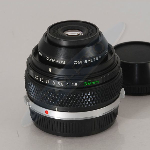 Datei:Zuiko 38 2.8 TeamFoto 2.jpg