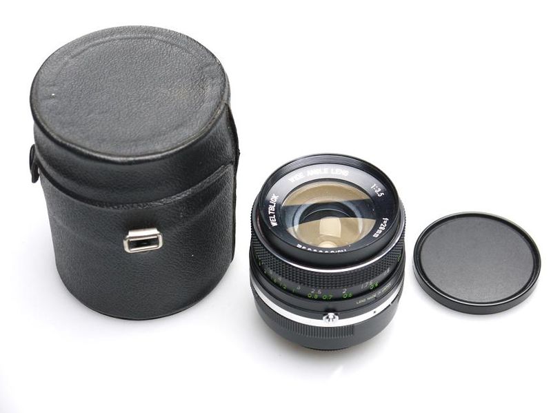 Datei:Weltblick 28 3.5 camerafoxx.jpg