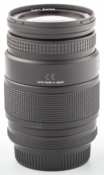 Datei:Vario-Sonnar-N 70-200 3.5-4.5 Arsenal 2.jpg