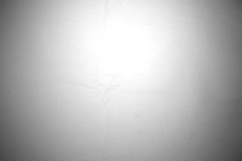 Datei:AT-X 28-70 Vgnettierung 35 2.8.JPG