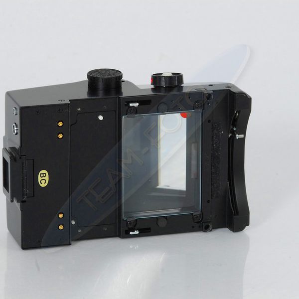 Datei:Mamiya 645 AE-Prisma TeamFoto 3.jpg