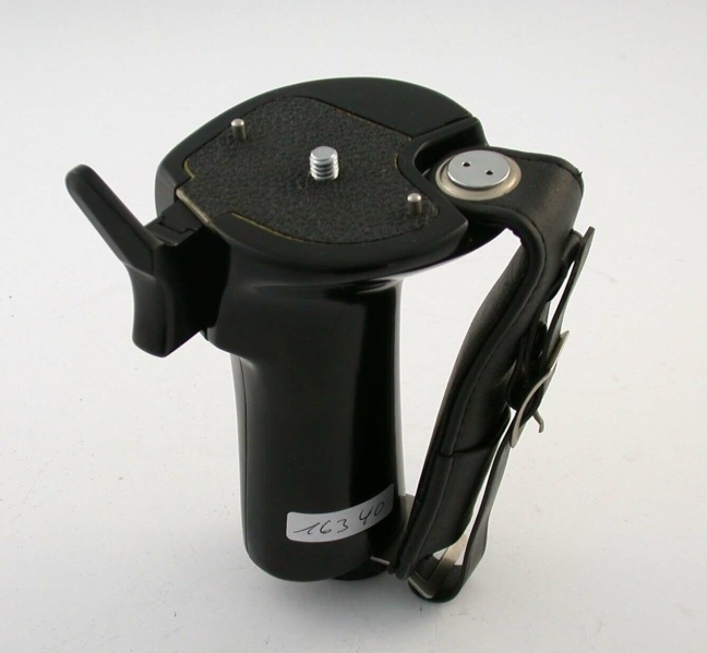 Datei:Mamiya-TLR Pistol1 Brell 1.jpg