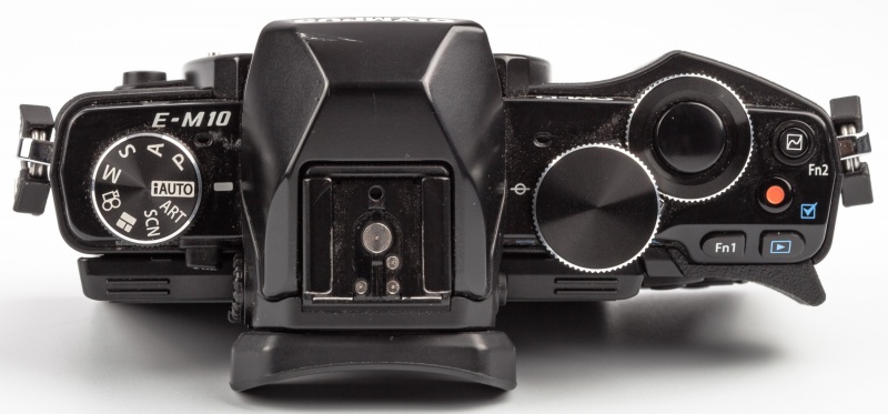 Datei:Olympus E-M10 sw Arsenal 4.jpg