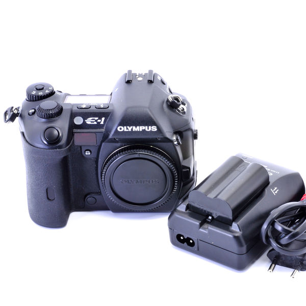 Datei:Olympus E-1 Arsenal 5.JPG