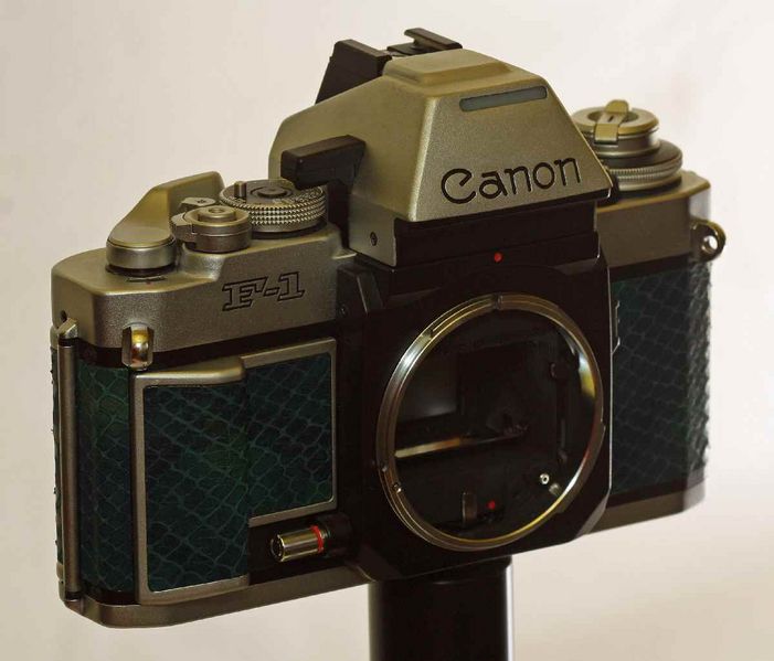 Datei:Canon New F-1 chrome 6.JPG