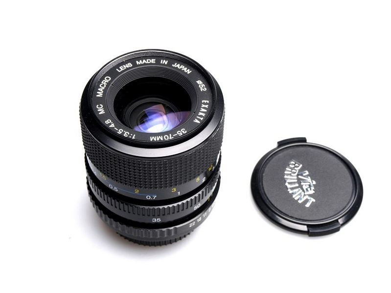 Datei:Exakta 35-70 3.5-4.8 camerafoxx.jpg