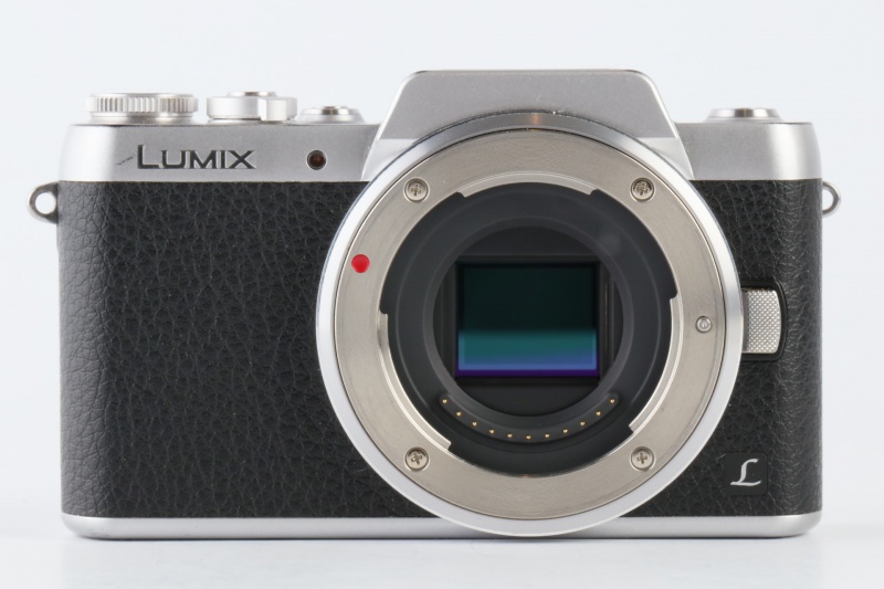 Datei:Panasonic Lumix DMC-GF7 Arsenal 2.jpg