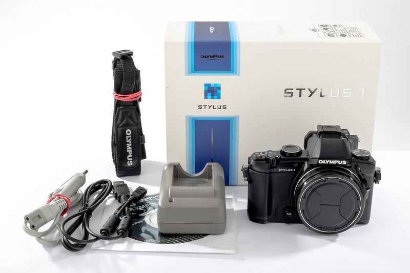 Datei:Olympus Stylus 1 Arsenal 1.jpg