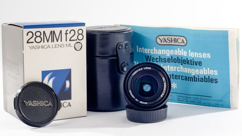 Datei:Yashica ML 28 2.8 Arsenal.jpg