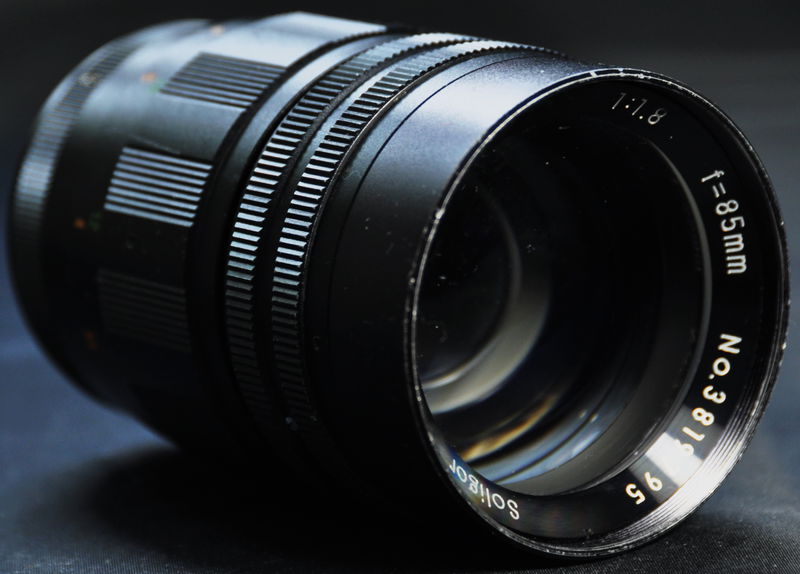 Datei:Soligor 1,8 85mm b.JPG