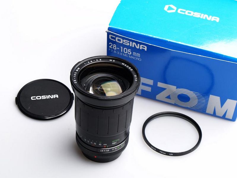 Datei:Cosina 28-105 2.8-3.8 camerafoxx.jpg