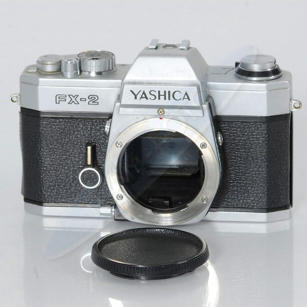 Datei:Yashica FX-2 TeamFoto 1.jpg