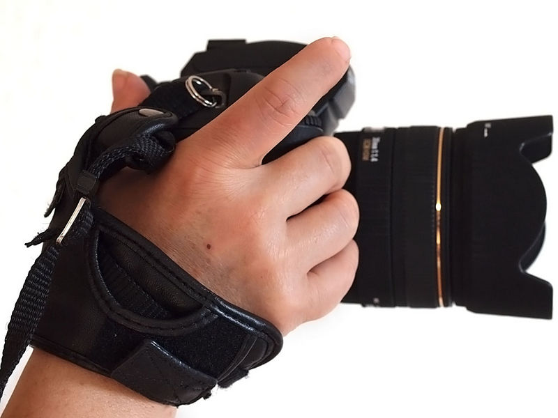 Datei:Handschlaufe Delamax Seite.jpg