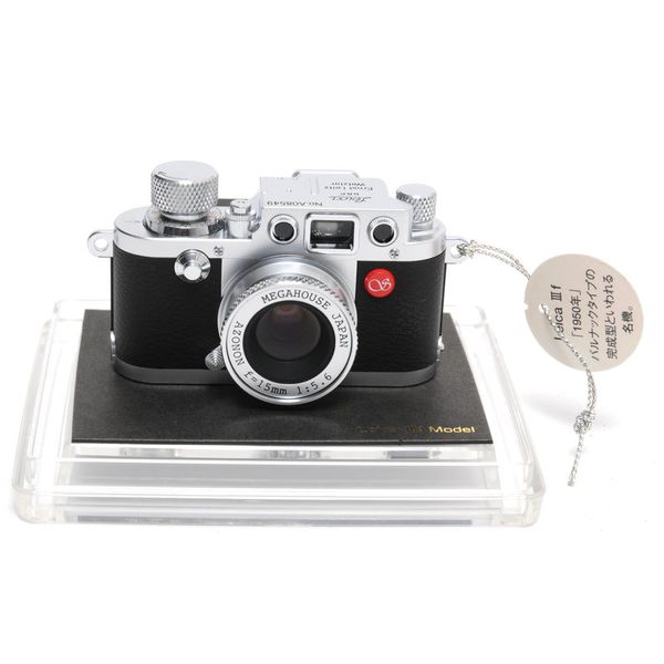 Datei:Sharan Leica IIIf Arsenal 1.jpg