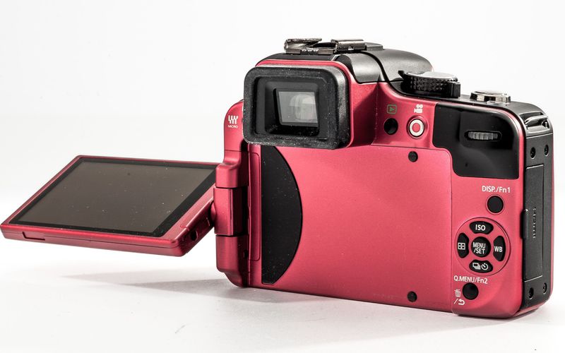 Datei:Lumix DMC-G3 rd Arsenal 5.jpg