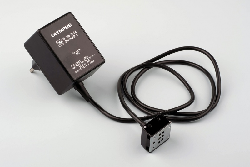 Datei:M.15V Ni-Cd Charger 1 01.jpg