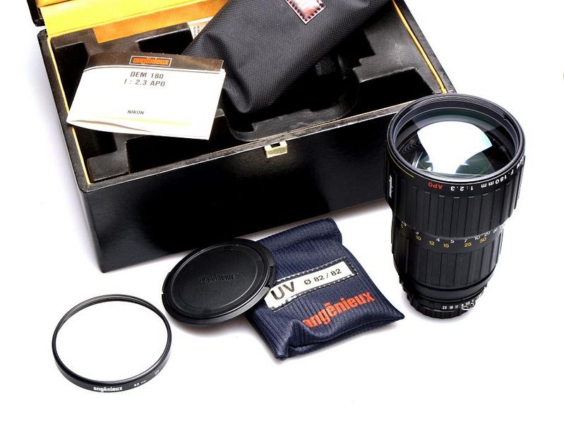 Datei:Angenieux 180 2.3 camerafoxx.JPG