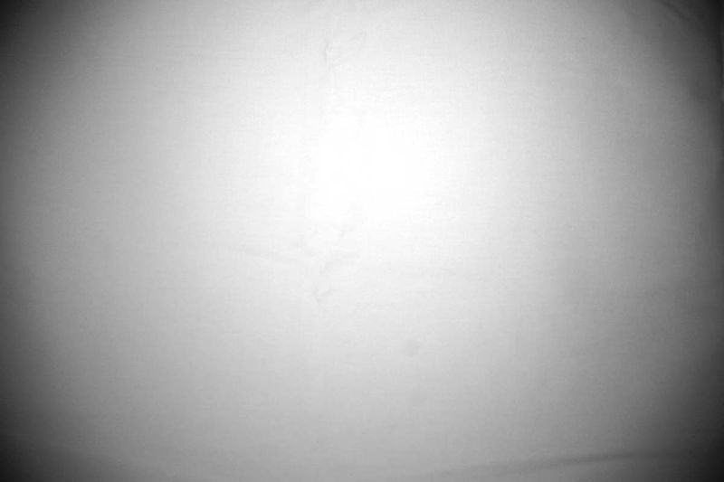 Datei:AT-X 28-70 Vgnettierung 28 2.8.JPG