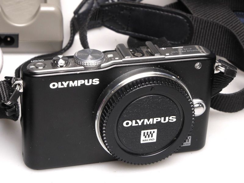 Datei:PEN E-PL3 camerafoxx 2.jpg