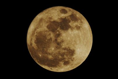 Samyang 440mm Mond.jpg