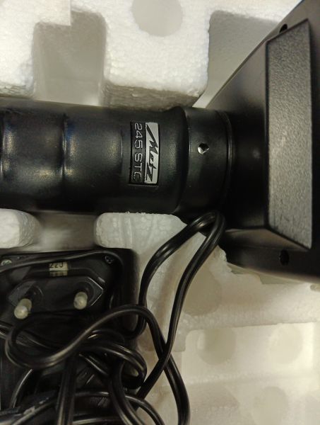 Datei:Mecablitz 245 STC camerafoxx 3.jpg