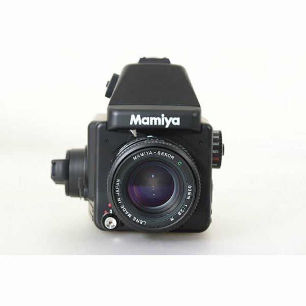 Datei:Mamiya M645E TeamFoto 2.jpg
