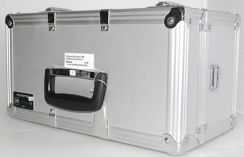 Datei:250mm 2 Koffer Arsenal.jpg